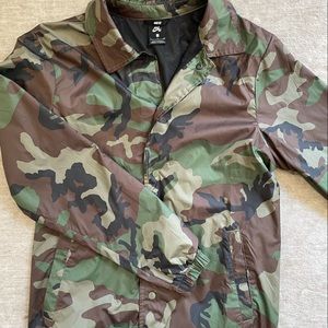 Mens Nike SB windbreaker